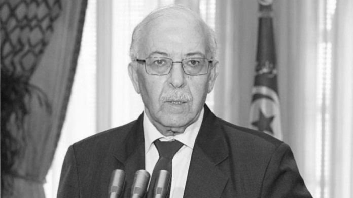 الشاذلي العياري ، المحافظ السابق للبنك المركزي التونسي ، لم يعد