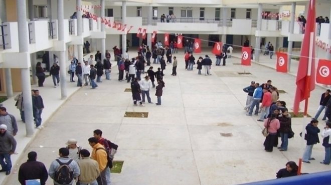 تونس: استئناف الدراسة يوم الاثنين في المدرسة والجامعة في سياق استثنائي