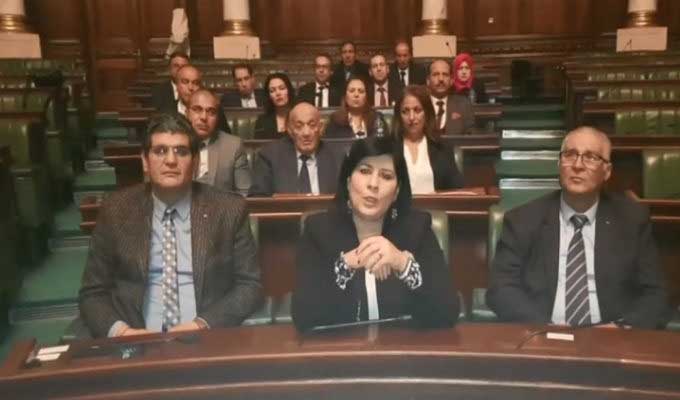 تونس: تكتل الحزب الديمقراطي الليبرالي يطالب الأمين العام للحكومة ببدء الإجراءات ...