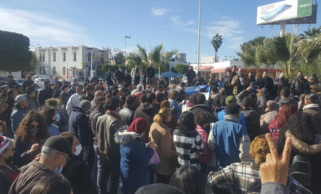ردود على الحركة الاجتماعية الحالية في تونس