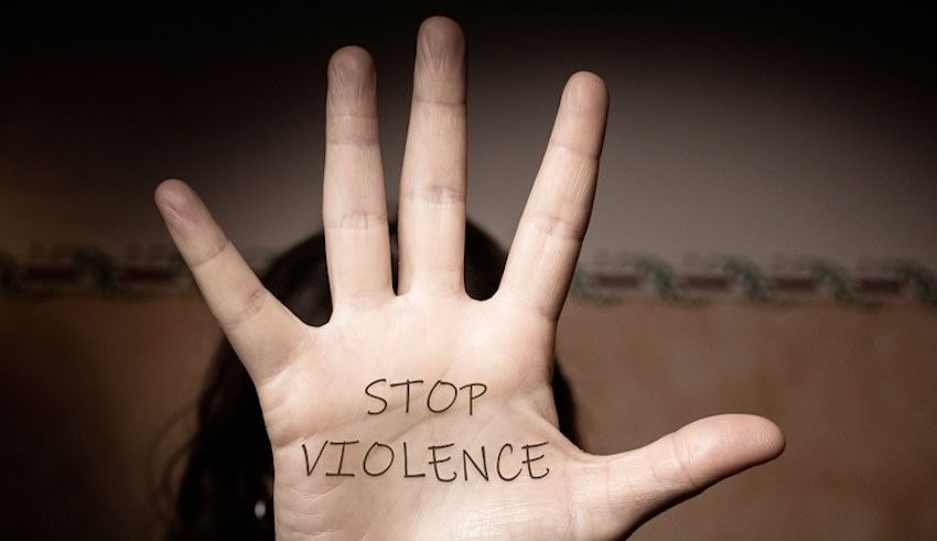 الصحفيات: ضحايا العنف الجسدي والجنسي