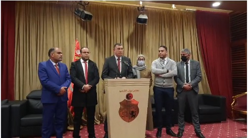 تونس: أعضاء اللجنة المالية يطالبون بـ “إلغاء …