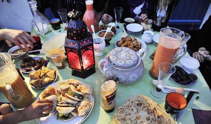 تونس - أريانة - رمضان: وجبات الإفطار لفائدة الفقراء