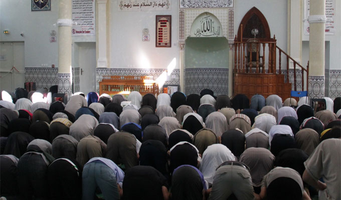 تونس: نحو تحديد مدة الصلاة في رمضان
