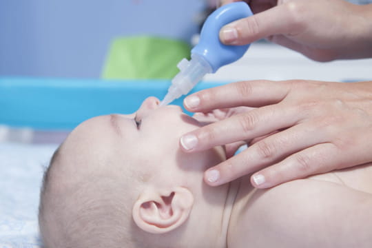 شفاطة أنف الأطفال: يدوية أم كهربائية ، أيهما تختار؟
