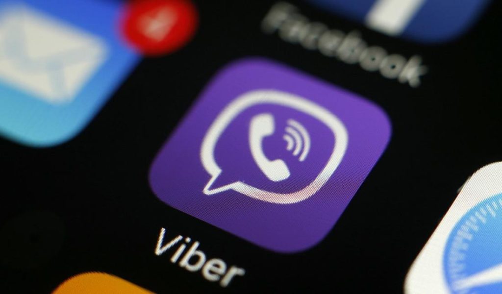 تطبيق whatsapp facebook تطبيقات المراسلة والرسائل viber dust telegram بدائل Edward snowden wire 