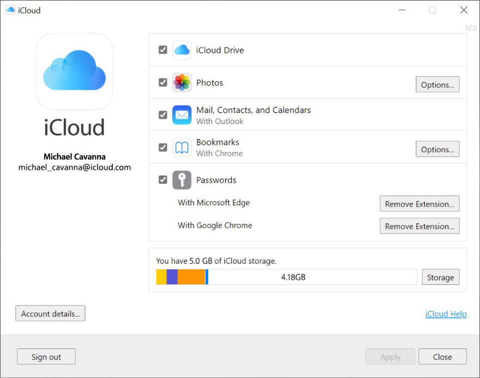 iCloud لـ Windows ومربعات الاختيار بجوار ميزات iCloud.