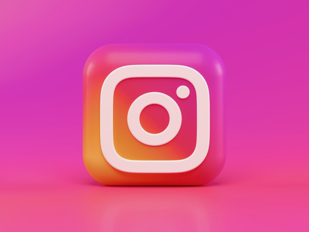 شعار Instagram ثلاثي الأبعاد